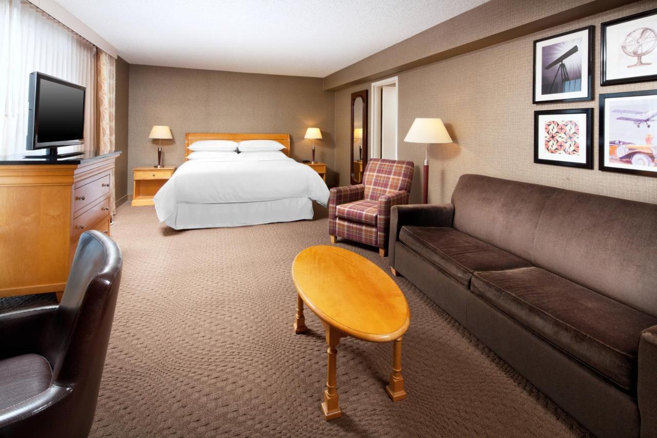 Sheraton Cleveland Airport Hotel Exterior foto